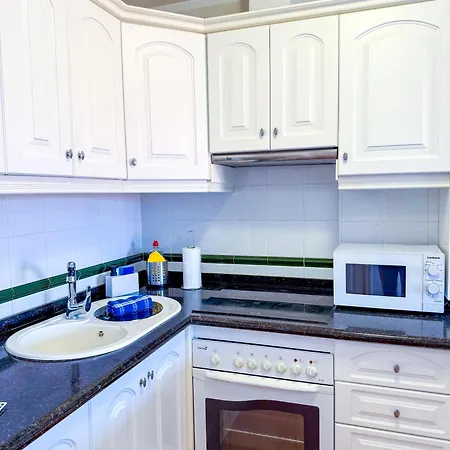 Magnificent Balcon With Sea And Pool View