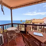 Magnificent Balcon With Sea And Pool View Daire *