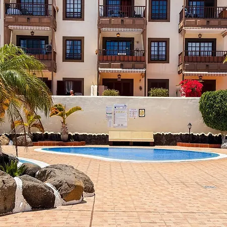 Magnificent Balcon With Sea And Pool View Lejlighed