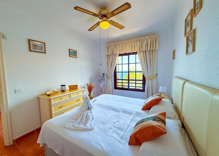 Magnificent Balcon With Sea And Pool View Costa del Silencio